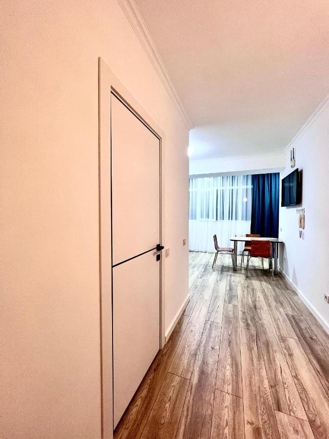 Hyat Apartment Biskek Kültér fotó