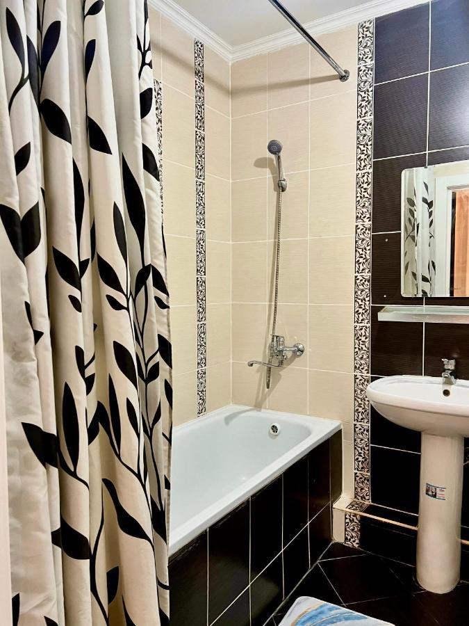 Hyat Apartment Biskek Kültér fotó